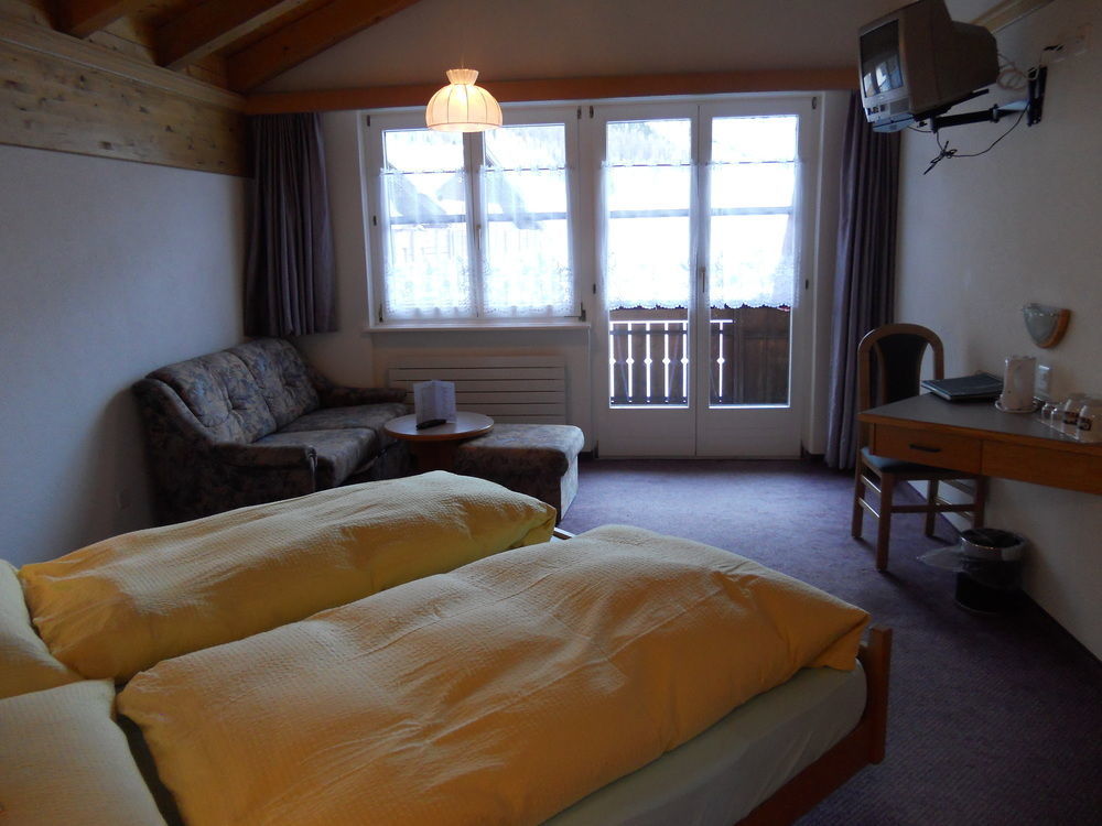 Berghof Garni - The Dom Collection Bed and Breakfast Saas Fee Exteriör bild