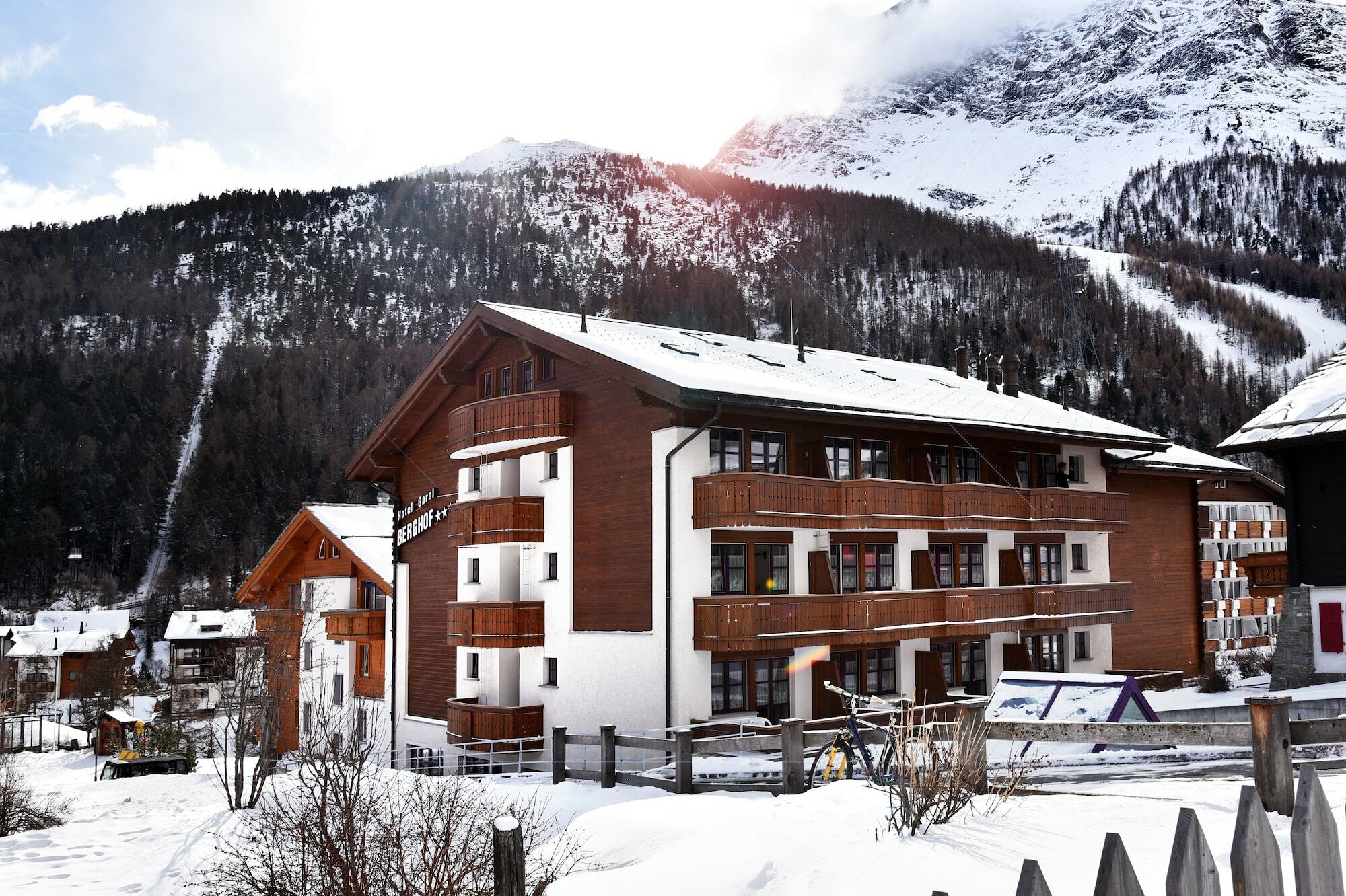 Berghof Garni - The Dom Collection Bed and Breakfast Saas Fee Exteriör bild